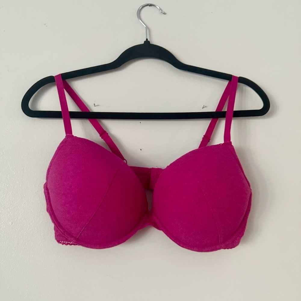 💥La SENZA Vibrant Pink Bra EUC